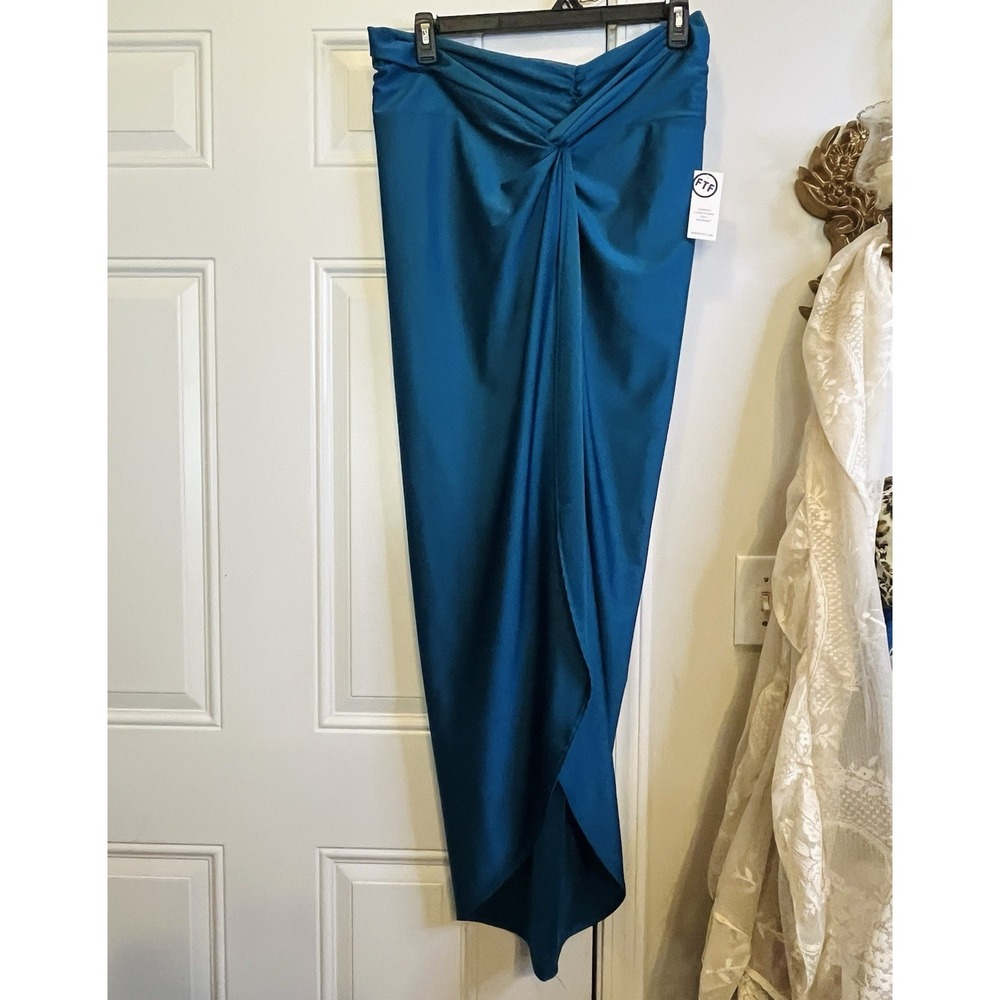 NWT Fashion to Figure Teal Blue Knot Front Ruched Maxi Skirt Size 0 (Plus 0X/1X)